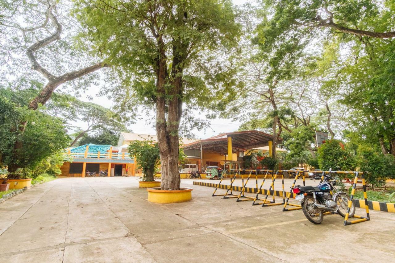 Reddoorz Premium @ Gabinete Road Palawan Hotel Puerto Princesa Exterior photo